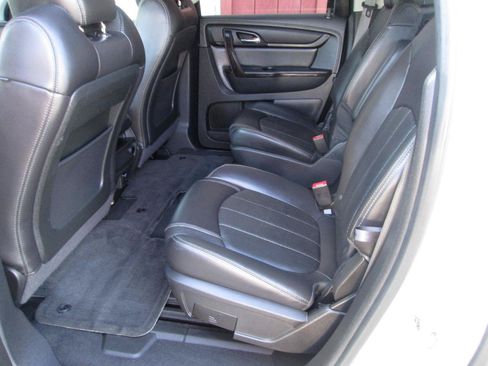 Used 2015 Chevrolet Traverse LTZ AWD/4WD image 30
