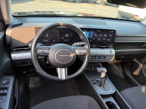 Used 2024 Hyundai Kona SEL FWD image 31