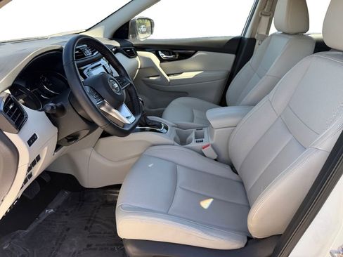 Certified 2022 Nissan Rogue Sport SL AWD/4WD image 9
