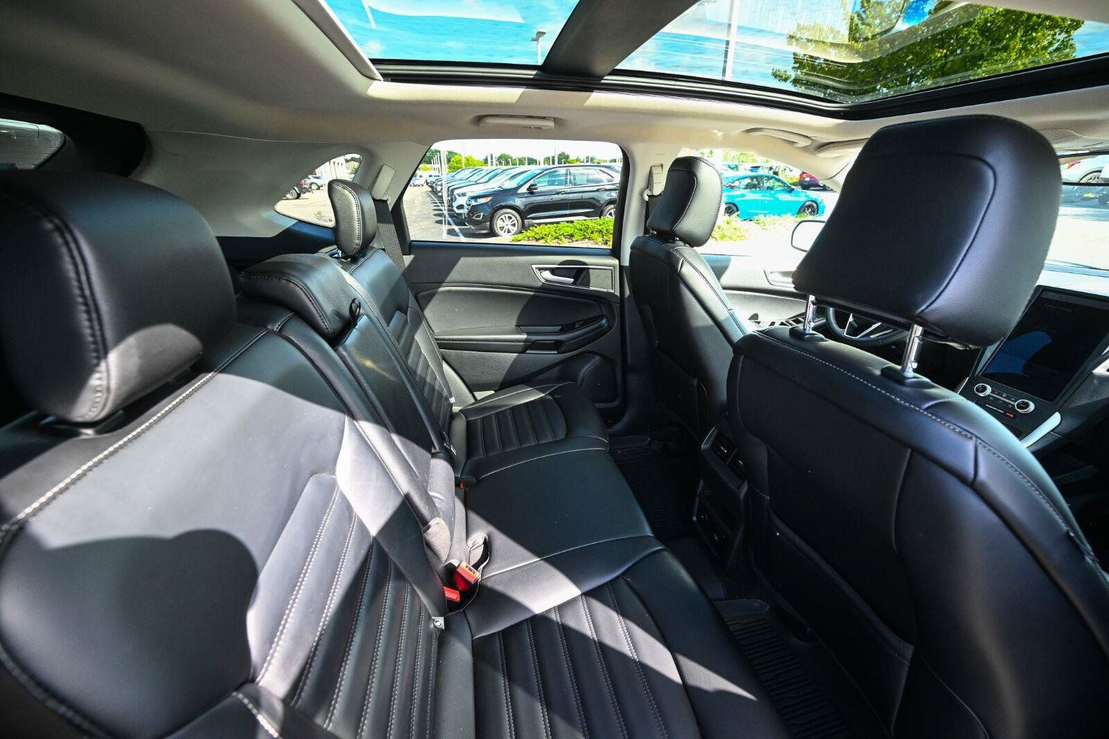 Certified 2024 Ford Edge SEL w/ Convenience Package AWD/4WD image 29