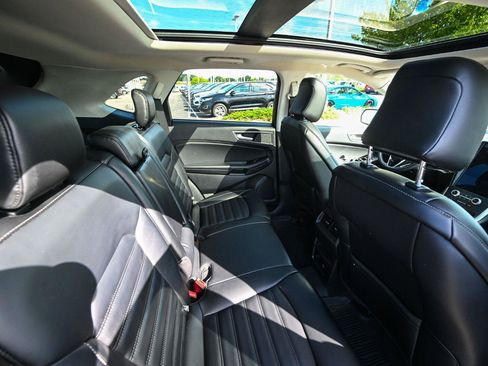 Used 2024 Ford Edge SEL w/ Convenience Package AWD/4WD image 29