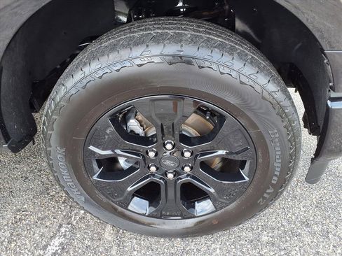 Used 2023 Ford F150 Lariat w/ Equipment Group 502A High image 9