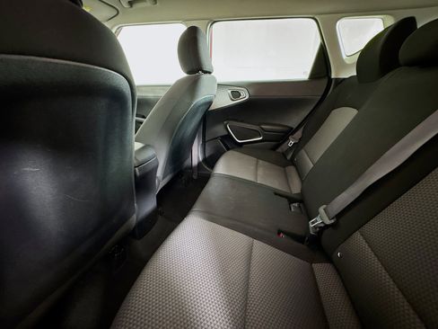 Used 2020 Kia Soul LX image 23