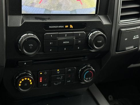 Used 2018 Ford F150 XLT w/ Equipment Group 302A Luxury image 20