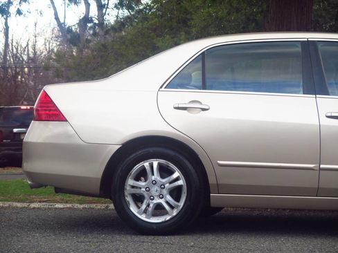 Used 2006 Honda Accord EX image 28