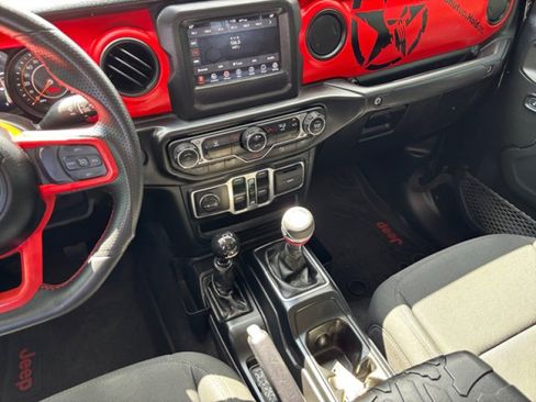 Used 2021 Jeep Gladiator Sport AWD/4WD image 12