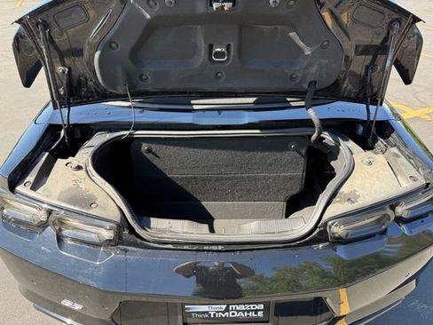 Used 2022 Chevrolet Camaro SS RWD image 10