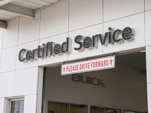 Used 2023 Chevrolet Silverado 1500 Custom Trail Boss w/ LPO, Dark Essentials Package AWD/4WD image 8