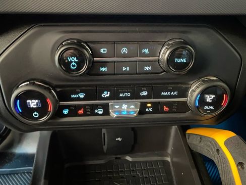 Used 2024 Ford Bronco Badlands image 29