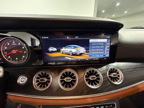 Used 2019 Mercedes-Benz E 450 4MATIC Coupe image 39