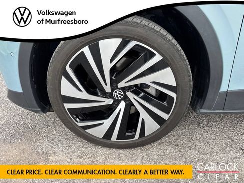 Certified 2025 Volkswagen ID.4 Pro S Plus AWD/4WD image 9