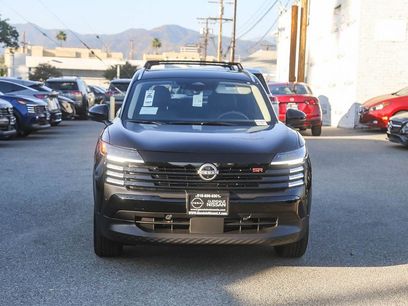 New 2026 Nissan Kicks SR w/ Illumination Package