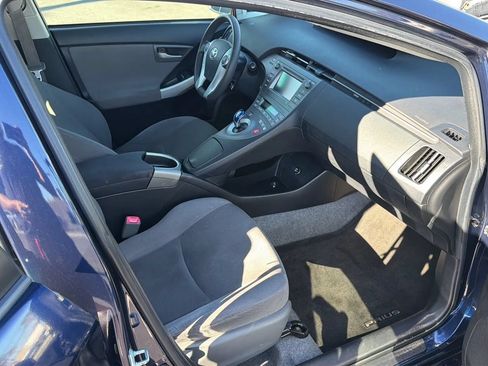 Used 2013 Toyota Prius Two FWD image 13