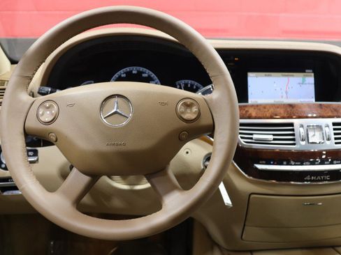Used 2007 Mercedes-Benz S 550 4MATIC image 49