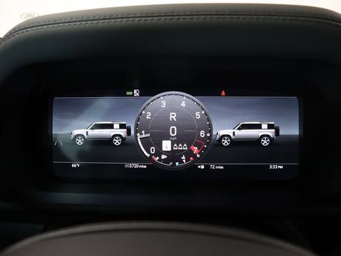 Used 2025 Land Rover Defender 110 S image 35