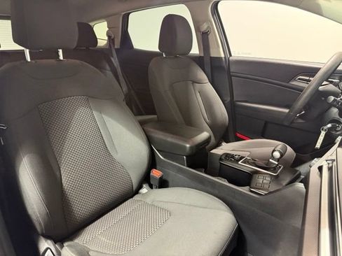 Used 2023 Kia Sportage LX FWD image 25