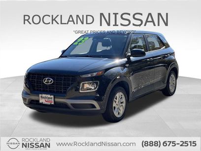 Used 2023 Hyundai Venue SE w/ Cargo Package