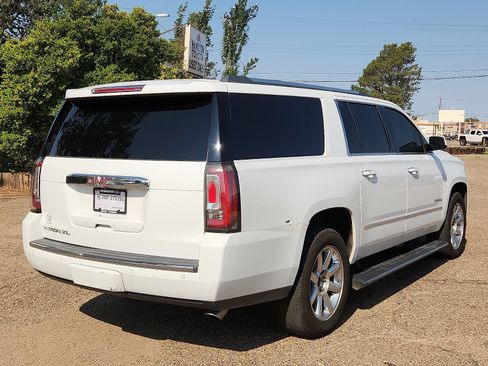 Used 2016 GMC Yukon XL Denali w/ Open Road Package AWD/4WD image 4