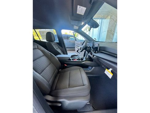 New 2026 Chevrolet Equinox ACTIV image 7