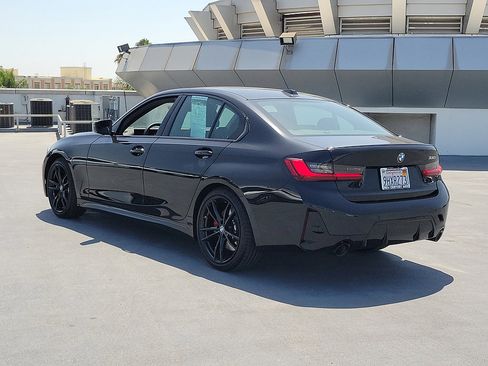 Used 2023 BMW 330i Sedan w/ M Sport Package RWD image 2
