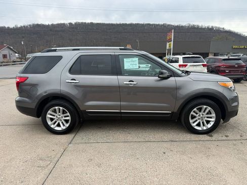 Used 2011 Ford Explorer XLT w/ 201A Rapid Spec Order Code image 9