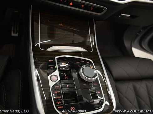 Used 2024 BMW X7 xDrive40i w/ M Sport Package image 36
