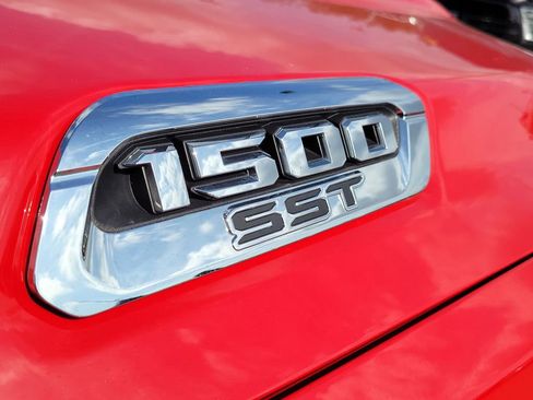 Used 2025 RAM 1500 Big Horn AWD/4WD image 6