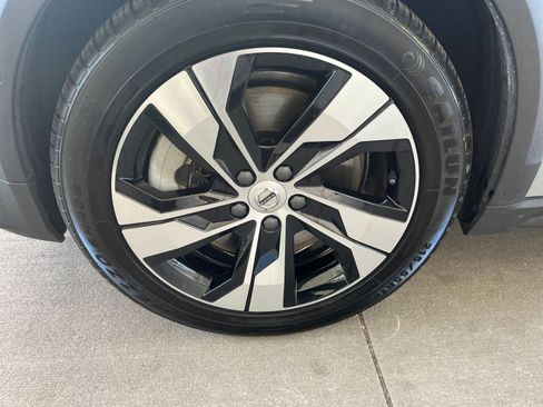 Used 2025 Volvo V60 B5 Cross Country Plus image 30