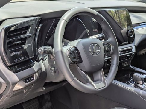 Used 2025 Lexus RX 350 FWD w/ Technology Package image 10