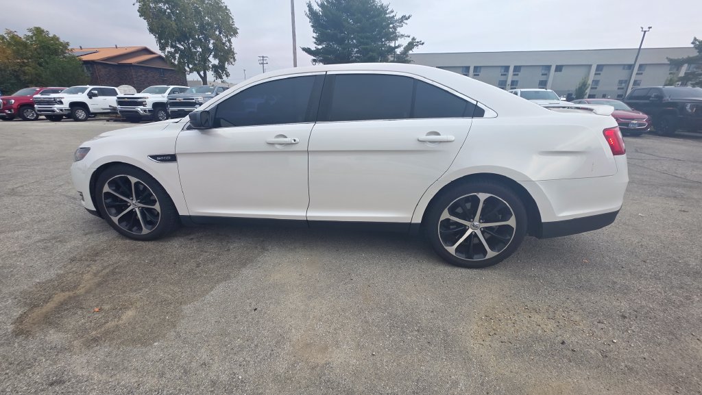 Used 2014 Ford Taurus SHO w/ Equipment Group 401A AWD/4WD image 3