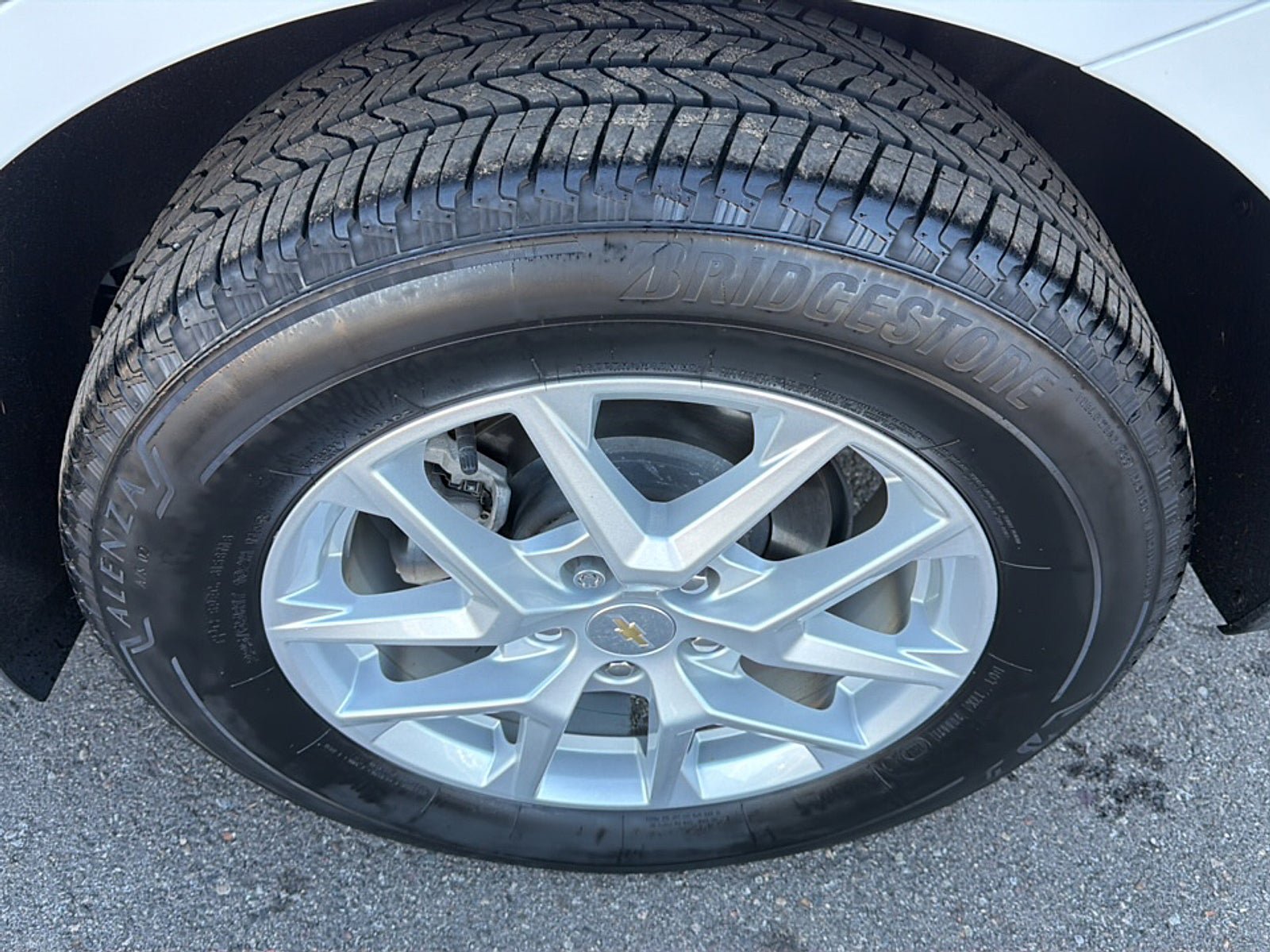 Used 2024 Chevrolet Equinox LT w/ LPO, Floor Liner Package AWD/4WD image 7