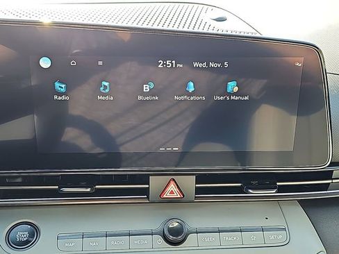 New 2025 Hyundai Elantra Limited w/ Cargo Package FWD image 33
