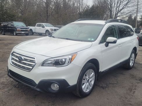 Used 2015 Subaru Outback 2.5i Premium image 4