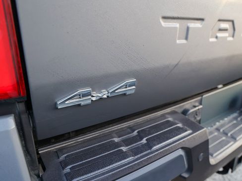 Used 2025 Toyota Tacoma SR5 w/ SR5 Upgrade Package image 13