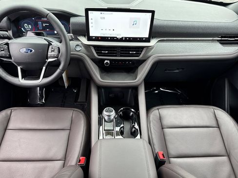 New 2026 Ford Explorer Platinum w/ LUX Leather Package image 12