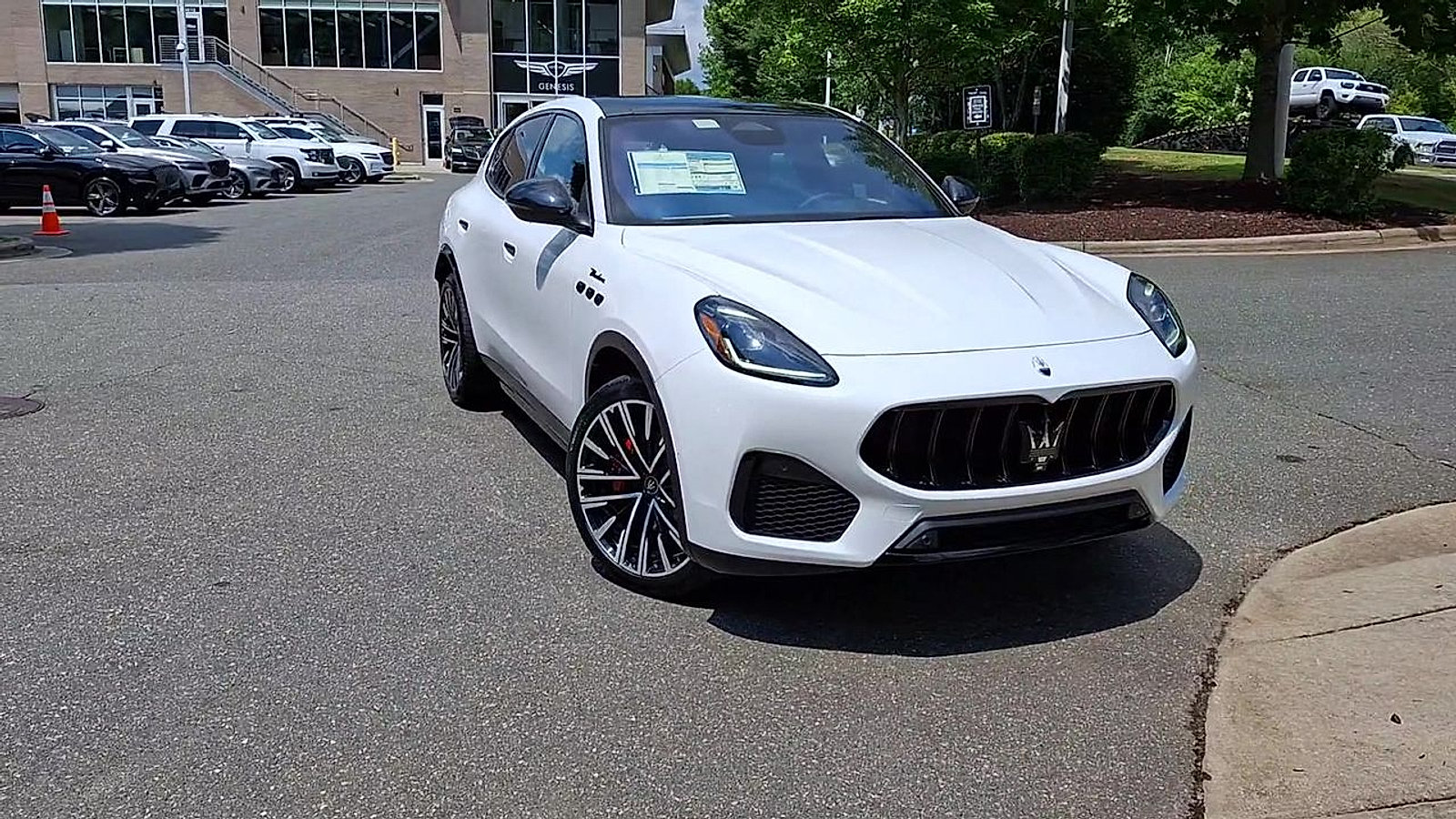 New 2025 Maserati Grecale Modena AWD/4WD image 2