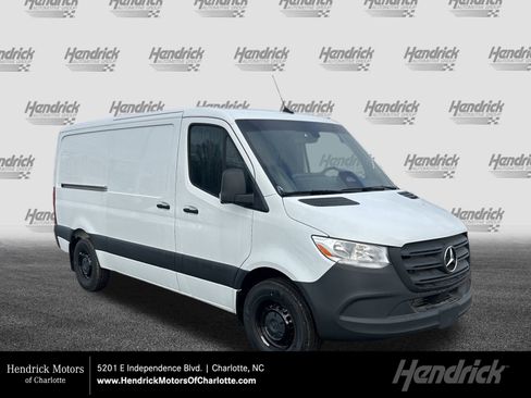 New 2025 Mercedes-Benz Sprinter 2500 image 1