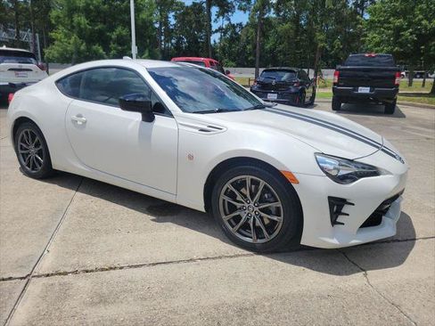 Certified 2017 Toyota 86 860 Special Edition RWD image 8