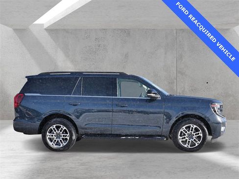 Used 2025 Ford Expedition Active image 2