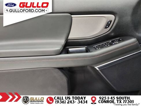 Used 2025 Ford Expedition Active image 19