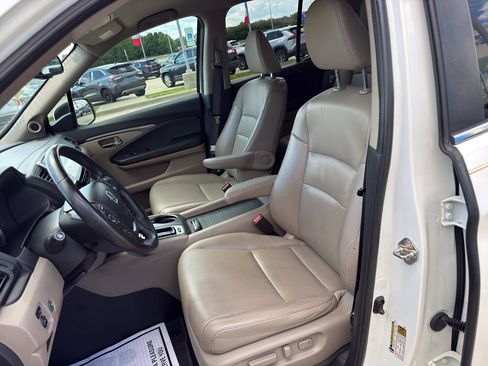 Used 2018 Honda Ridgeline RTL-T image 10