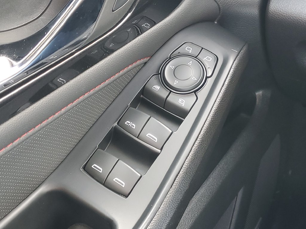 Used 2023 Chevrolet Traverse RS w/ LPO, Floor Liner Package AWD/4WD image 19