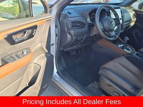 Used 2025 Subaru Forester Touring w/ Popular Package - Touring AWD/4WD image 9