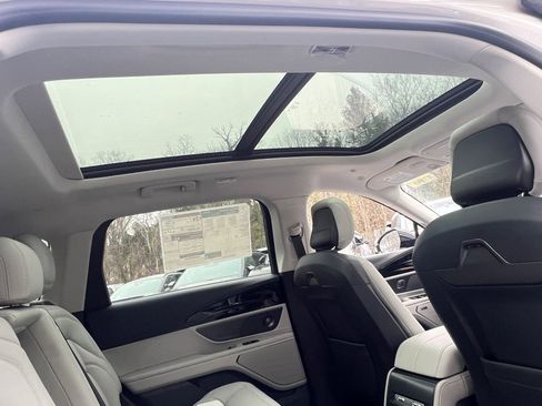 New 2026 Lincoln Nautilus Premier w/ Equipment Group 102A image 9