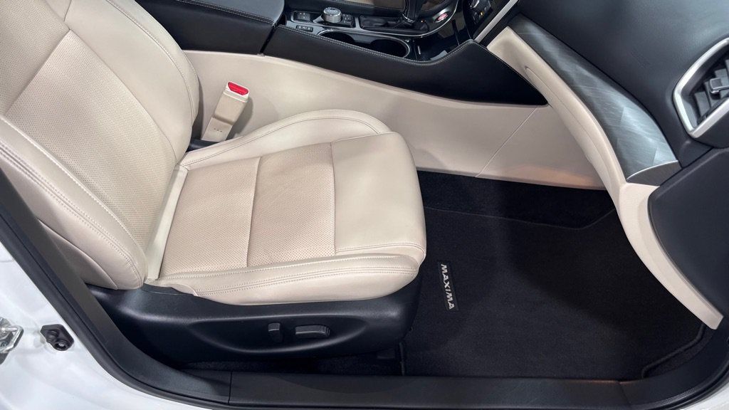 Used 2018 Nissan Maxima 3.5 SV FWD image 18