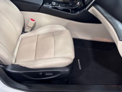 Used 2018 Nissan Maxima 3.5 SV FWD image 18