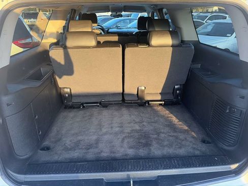 Used 2008 Chevrolet Suburban LT w/ LT Preferred Equipment Group RWD image 23