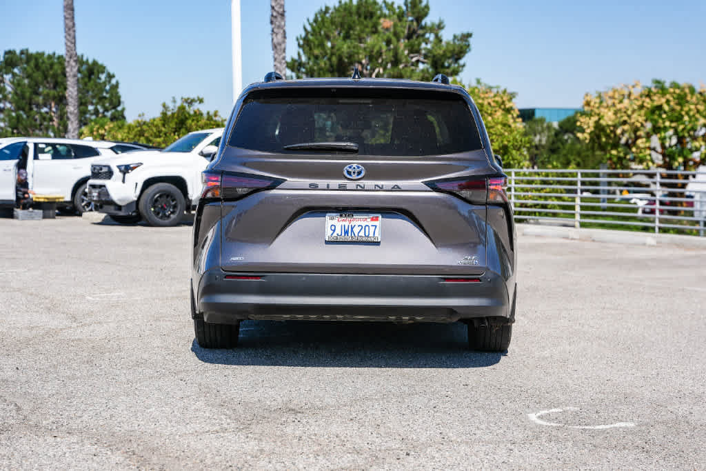 Certified 2024 Toyota Sienna XLE w/ XLE Plus Package AWD/4WD image 7