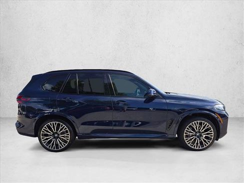 Certified 2026 BMW X5 sDrive40i w/ M Sport Package RWD image 4
