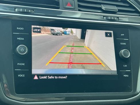 Used 2024 Volkswagen Tiguan Wolfsburg Edition image 21